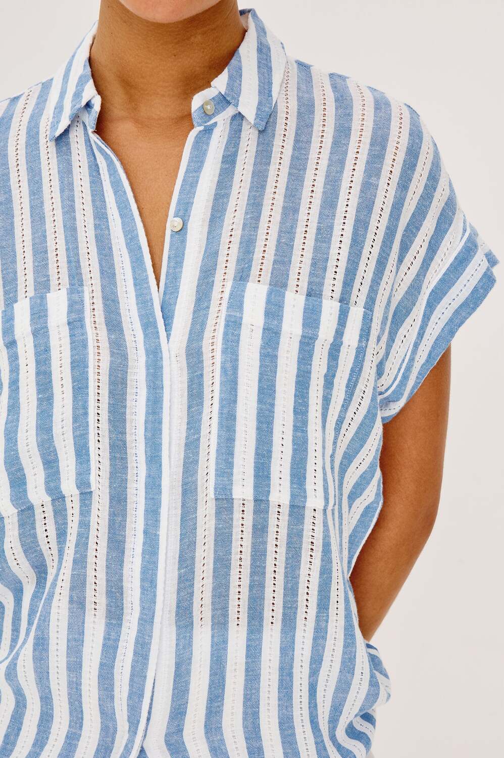 Rails Cito Blouse – Blauw-55% linnen, 43% rayon, 2% katoen-DAMES TOPS & BLOUSES-Blauw