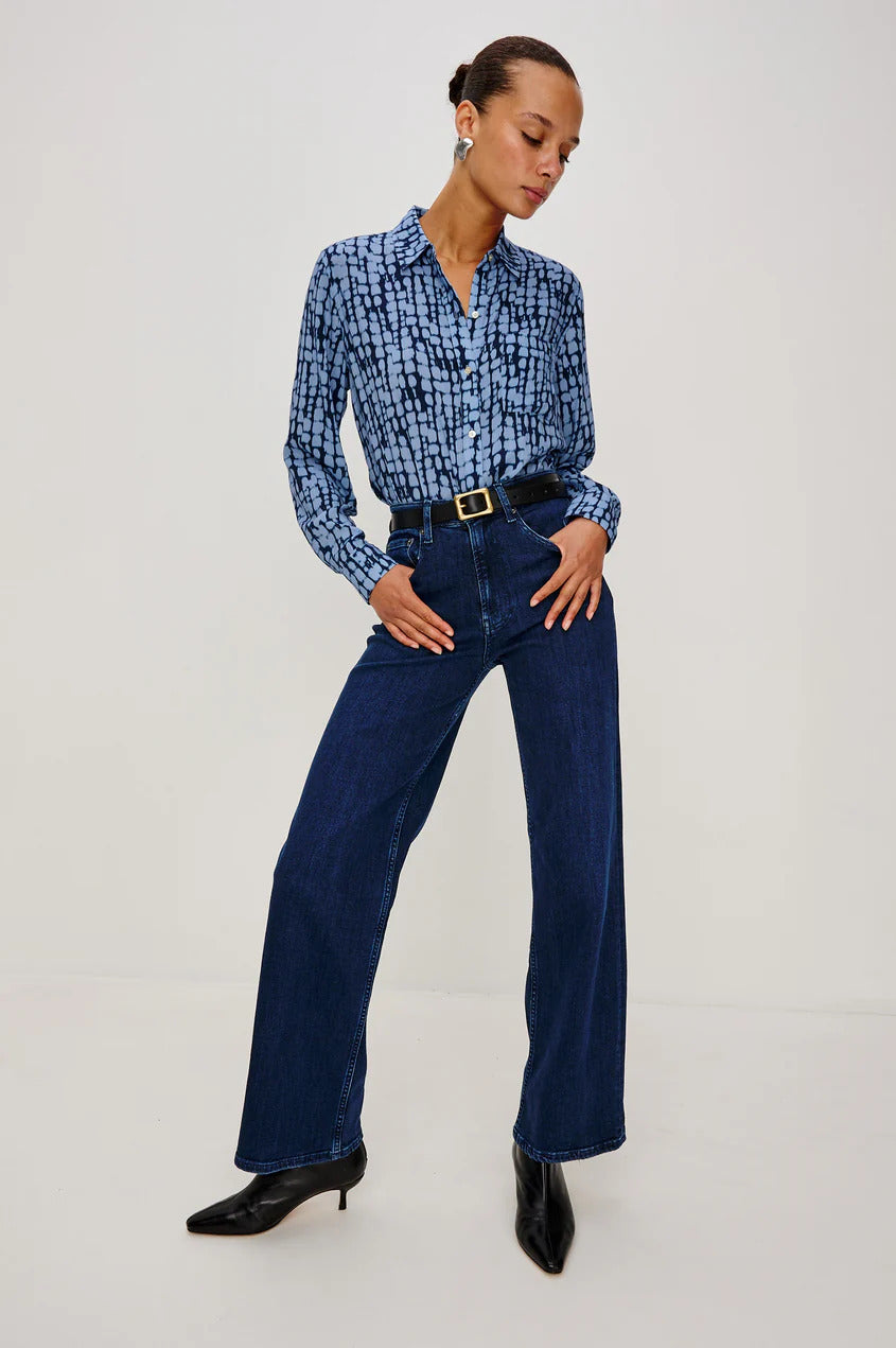 Rails Josephine Blouse – Indigo Shibori-100% viscose-DAMES TOPS & BLOUSES-Blauw