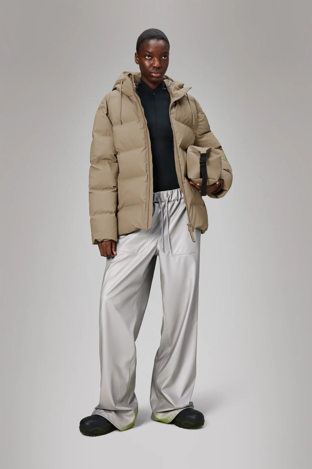 Rains Alta Puffer Jack – Beige-100% polyester-HEREN JASSEN & JACKS-Beige