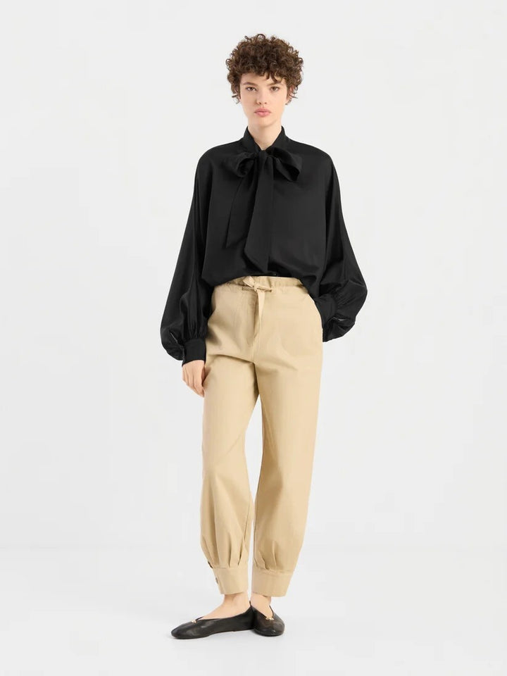 SoSUE Antonia Strikblouse – Zwart-85% lyocell, 15% polyester-DAMES TOPS & BLOUSES-Zwart