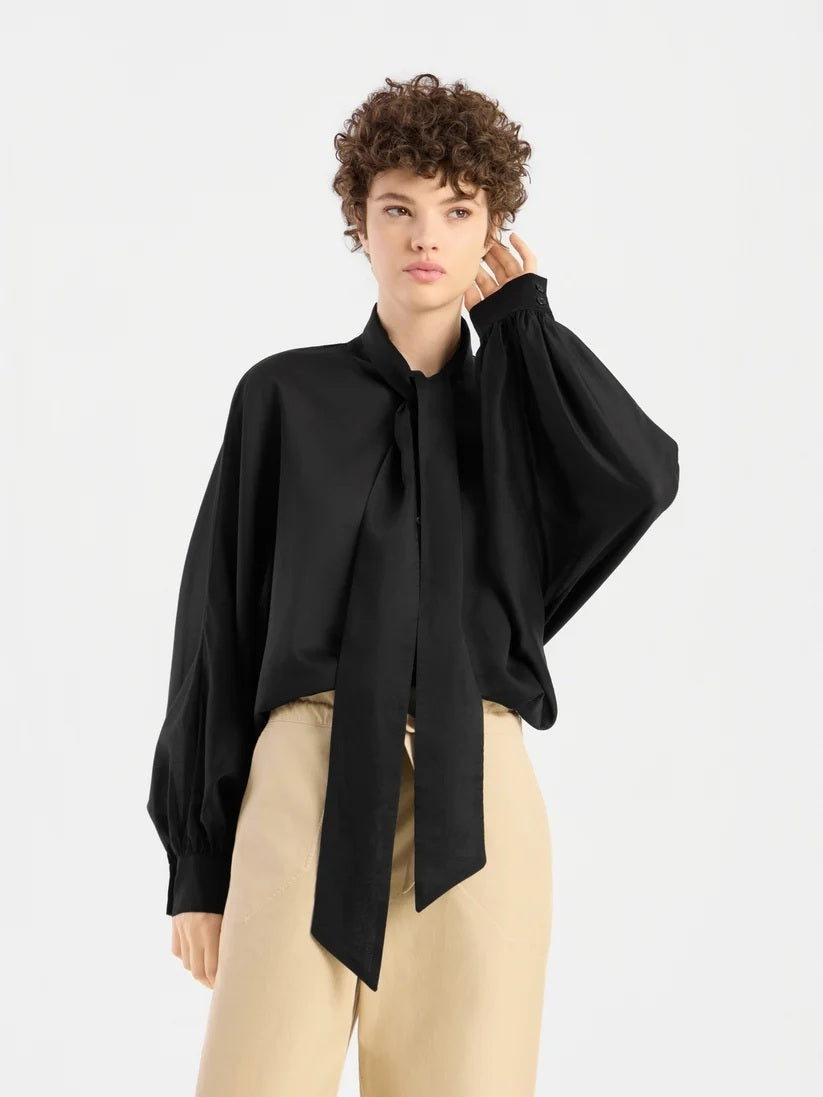 SoSUE Antonia Strikblouse – Zwart-85% lyocell, 15% polyester-DAMES TOPS & BLOUSES-Zwart