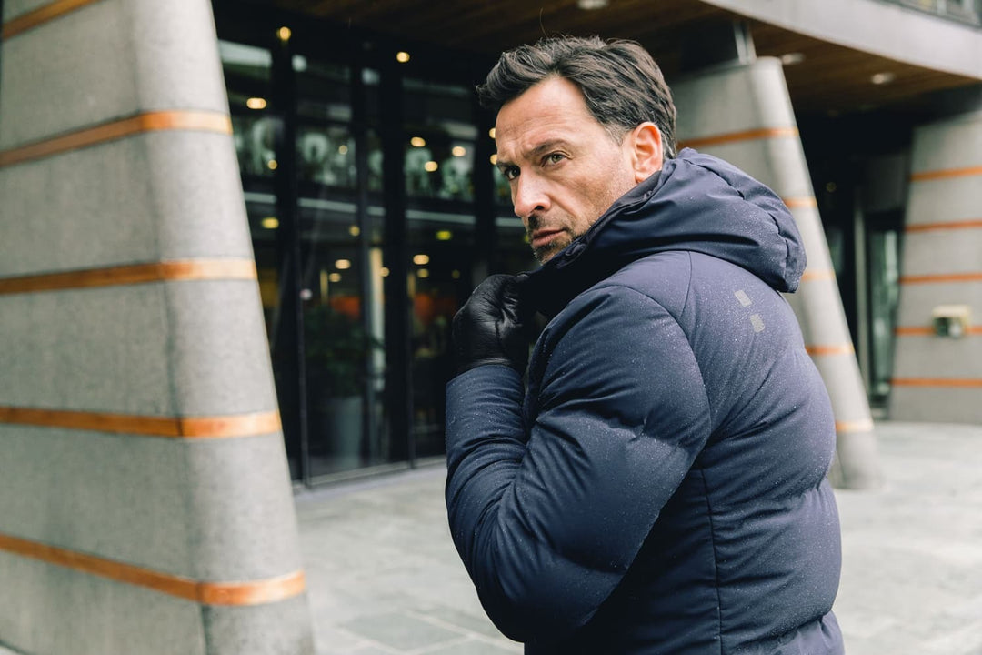 UBR Bolt Jacket Navy-81% nylon + 19% elastan<br />Vulling: Dons & Veren-HEREN JASSEN & JACKS-Blauw