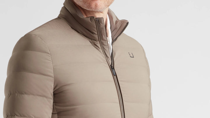 UBR SONIC™ JACKET Dark Sand-90% Polyester<br />10% Elastaan<br /><br />Vulling: 90% Dons, 10% Veren-HEREN JASSEN & JACKS-