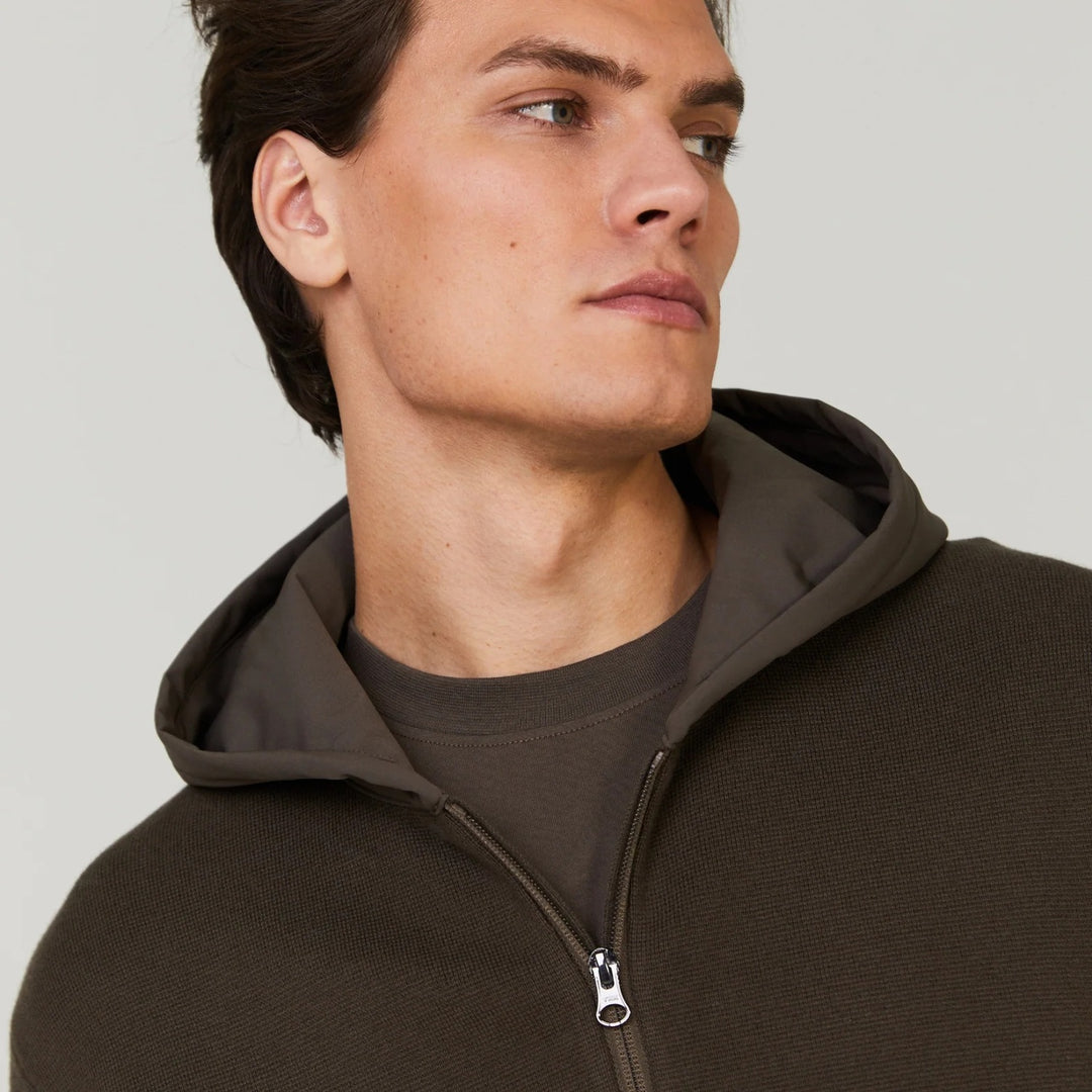 WAHTS Francis Vest – Groen-70% katoen, 30% merino<br />Capuchon: 83% polyamide, 17% elastaan-HEREN TRUIEN & VESTEN-Groen