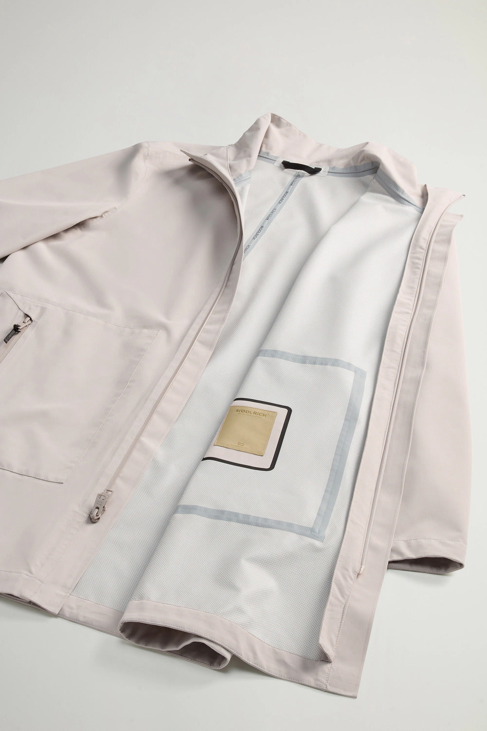 Woolrich 2-in-1 waterdicht jas tweelaagse stof-Buitenste: 100% Polyester<br /><br />Binnen: 100% Polyamide-HEREN JASSEN &