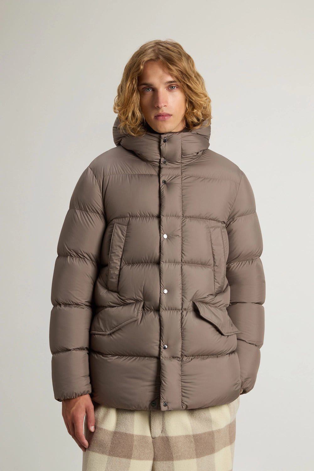 Woolrich Cloud Davis Down Jacket – Falcon (Beige)-100% polyester-HEREN JASSEN & JACKS-Beige