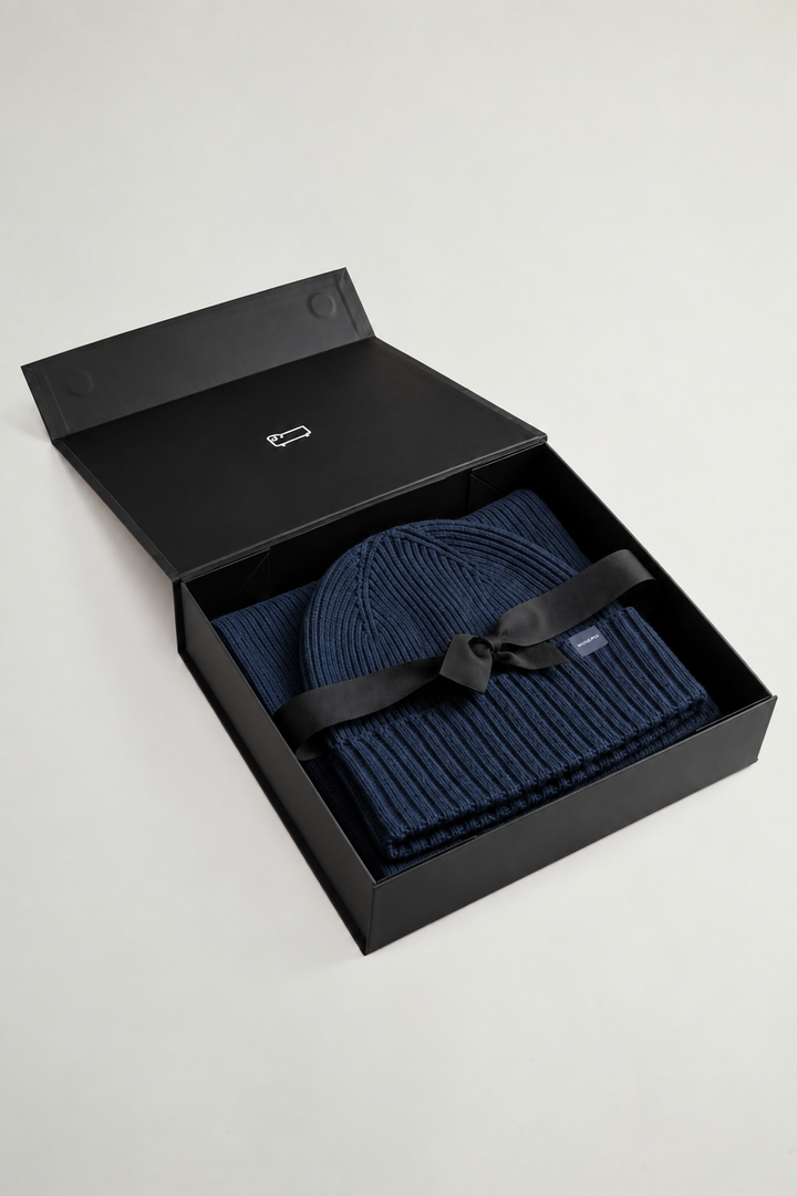 Woolrich Giftset Muts en Sjaal – Blauw-80% wol, 20% polyamide-HEREN ACCESSOIRES-Blauw