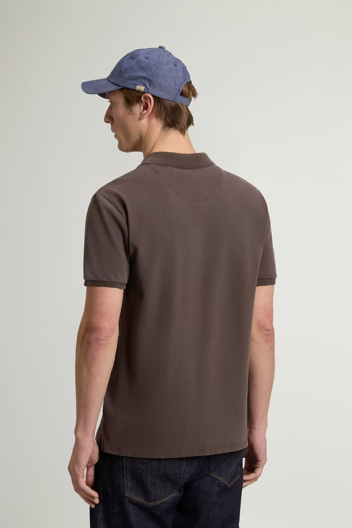 Woolrich Mackinack polo – Bruin-95% katoen, 5% elastaan-HEREN POLO'S & T-SHIRTS-Bruin